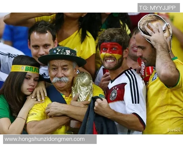 外国球星亲临赛场热情观赛 展现对足球的无限热爱与支持 外国球星亲临赛场热情观赛 展现对足球的无限热爱与支持