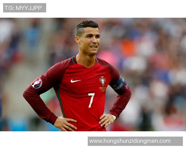 当今足球世界的顶级球星盘点及其卓越成就分析